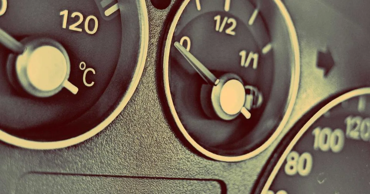 Visual guide for How to calculate car mileage accurately with the full-tank method