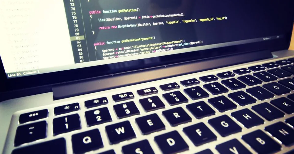 Visual guide for Choosing PHP, Node or static HTML: how we decide per product
